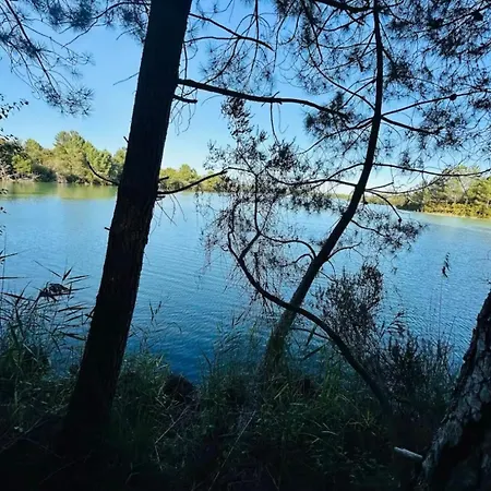 Du בית אירוח Arsac